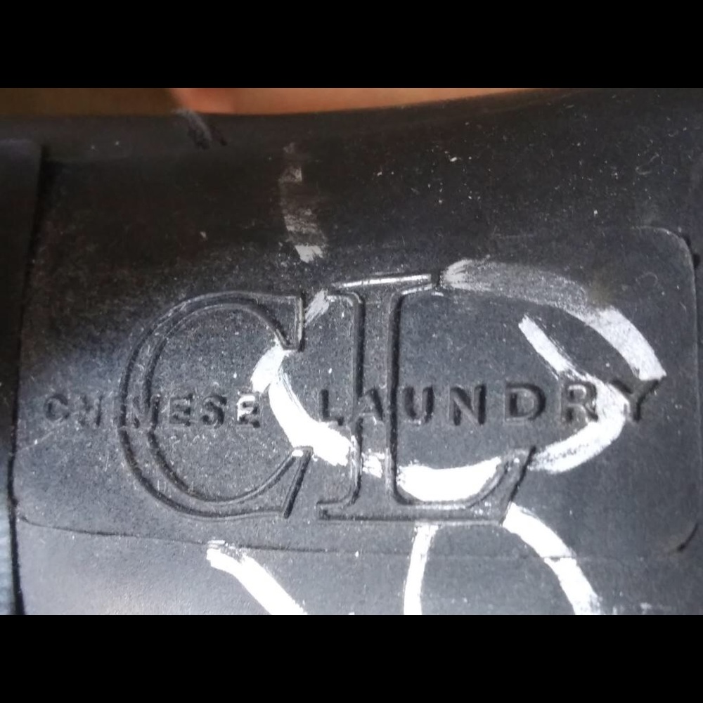 Black Chinese laundry high heel boots - Picture 3 of 4